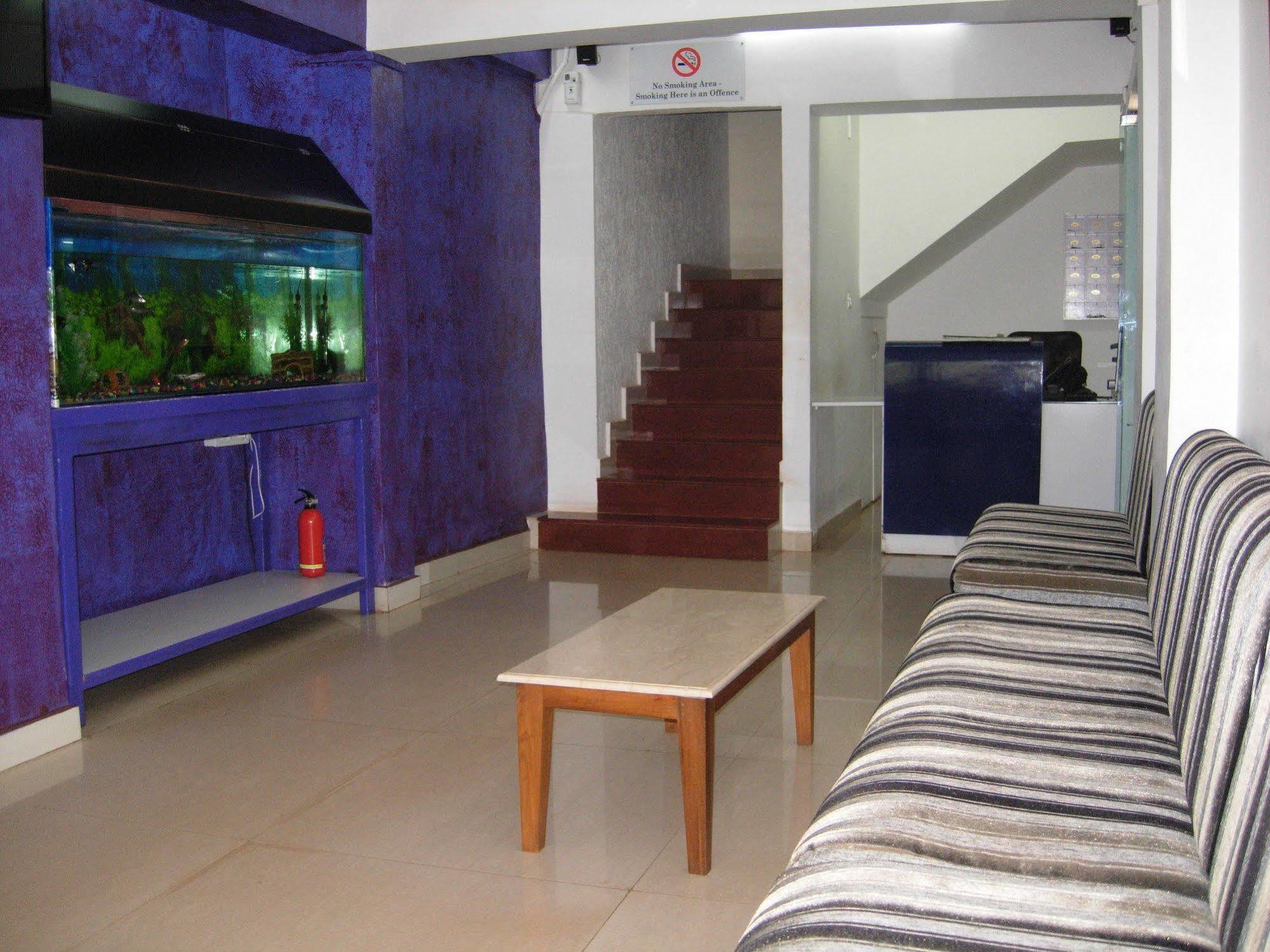 Hotel Brisa Marina Caranzalem Exterior foto
